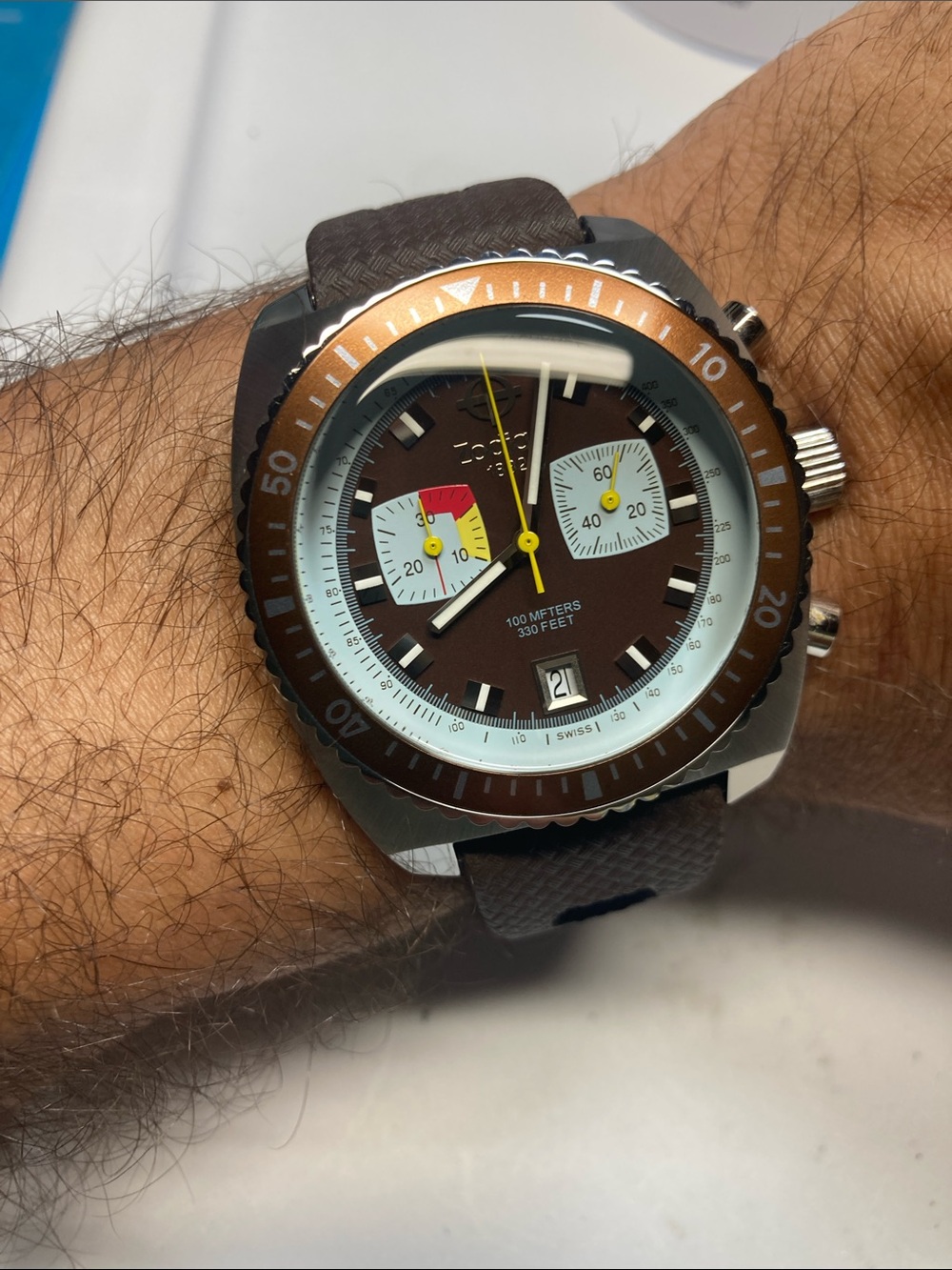 Zodiac Brown and Yellow Chronograph Dive Watch, Sea Dragon, new battery - Picture 13 of 15